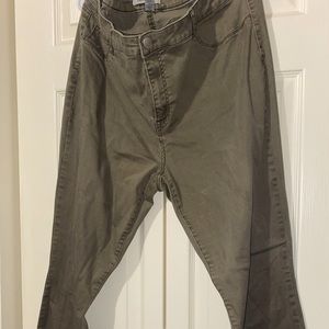OLIVE GREEN JEANS🫒